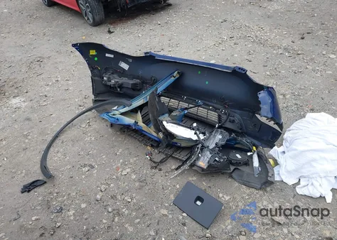 2022 Tesla Model Y Performance Dual Motor All-Wheel Drive z USA, uszkodzony, nr VIN 7SAYGDEF0NF524067